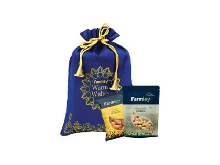 Farmley Premium Gift Pack Assorted Dry Fruits (Almonds & Cashew), 500 g